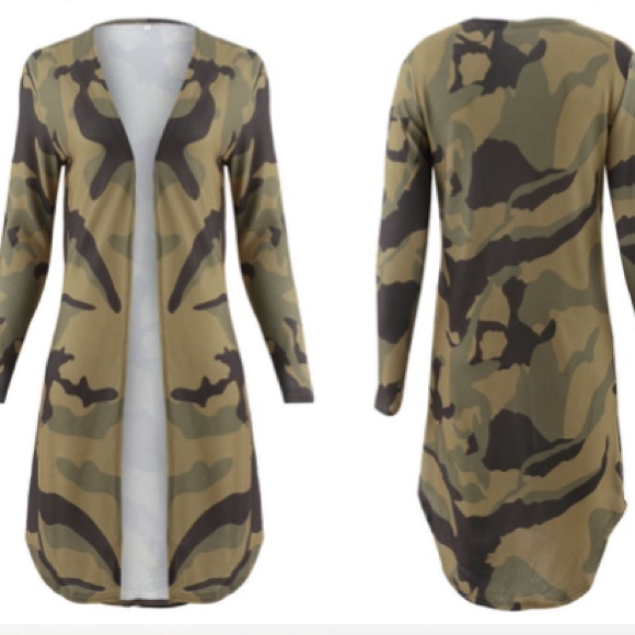 🎉Last One! Long Sleeve Camo Cardigan! - Picture 6 of 8